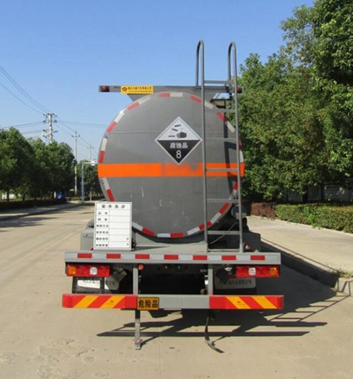 HLW5320GFWS6型腐蚀性物品罐式运输车