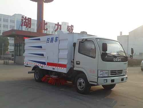 HLW5071TSL6EQ型扫路车