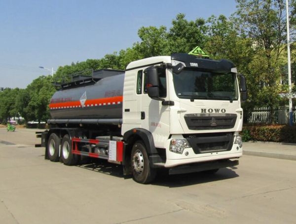 HLW5260GZWZ6型杂项危险物品罐式运输车