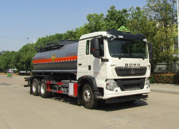 HLW5260GYWZ6型氧化性物品罐式运输车